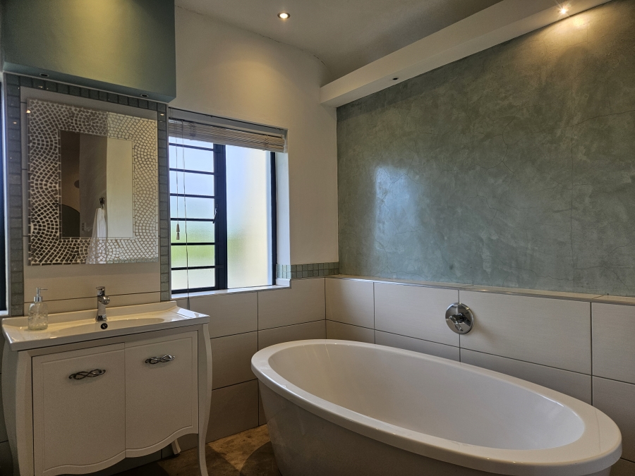 3 Bedroom Property for Sale in St Francis Bay Village Eastern Cape